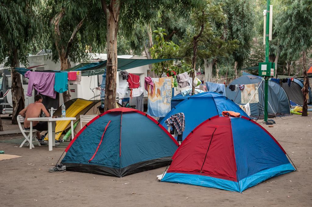 מלון ליפארי Camping Baia Unci מראה חיצוני תמונה