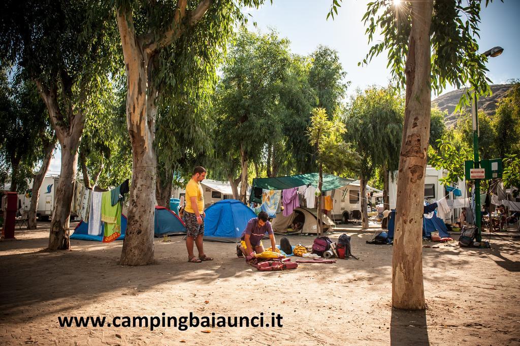 מלון ליפארי Camping Baia Unci מראה חיצוני תמונה